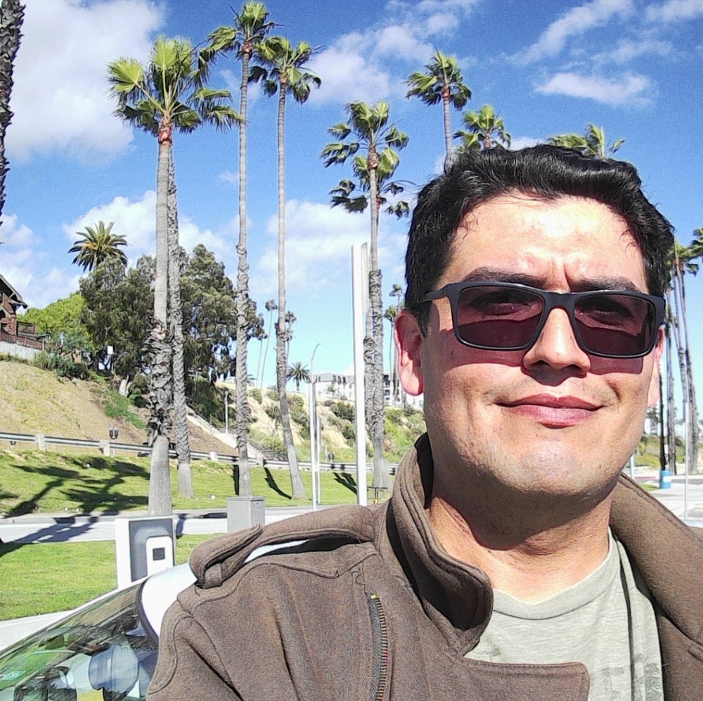 Meet your Posher, Jovan - Picture 3 of 8